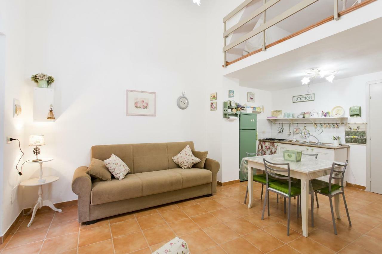 Little House Inside Capo'S Market Apartment Palermo Exterior photo