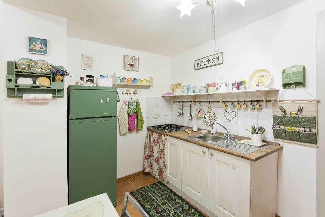 Little House Inside Capo'S Market Apartment Palermo Exterior photo